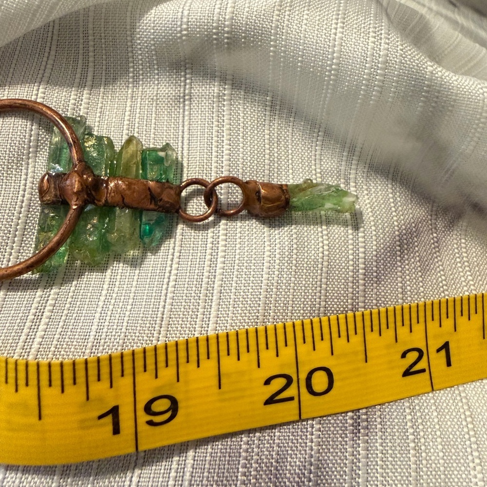 Real Gemstone Single-Strand Necklace with Raw Crystal Pendant - Picture 7 of 7